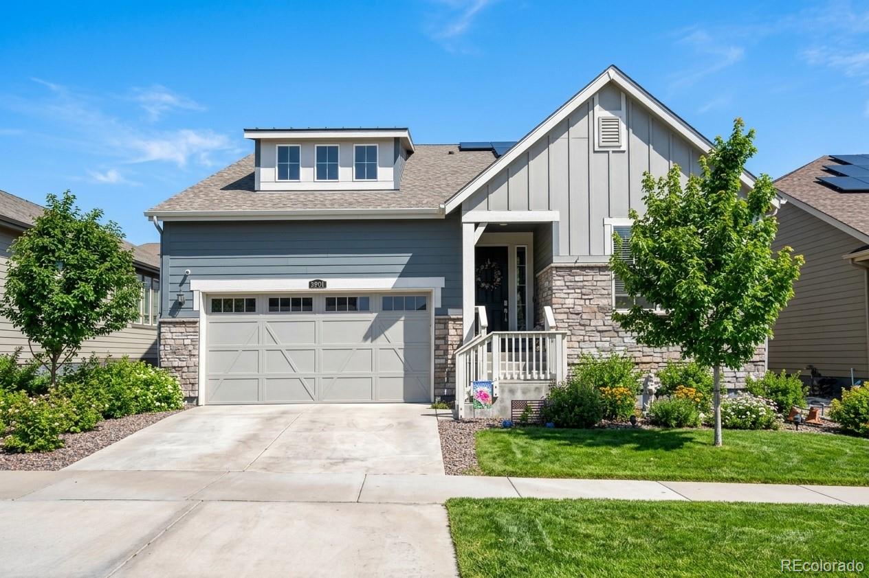 8901 S Ukraine Ct, Aurora, CO 80016