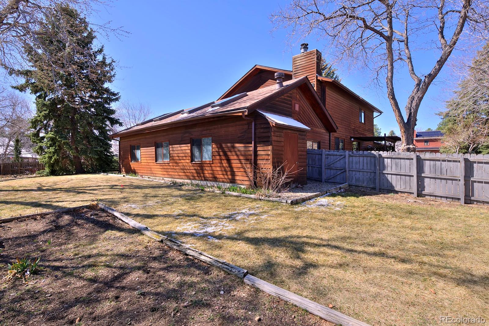 570 W Ash St, Louisville, CO 80027