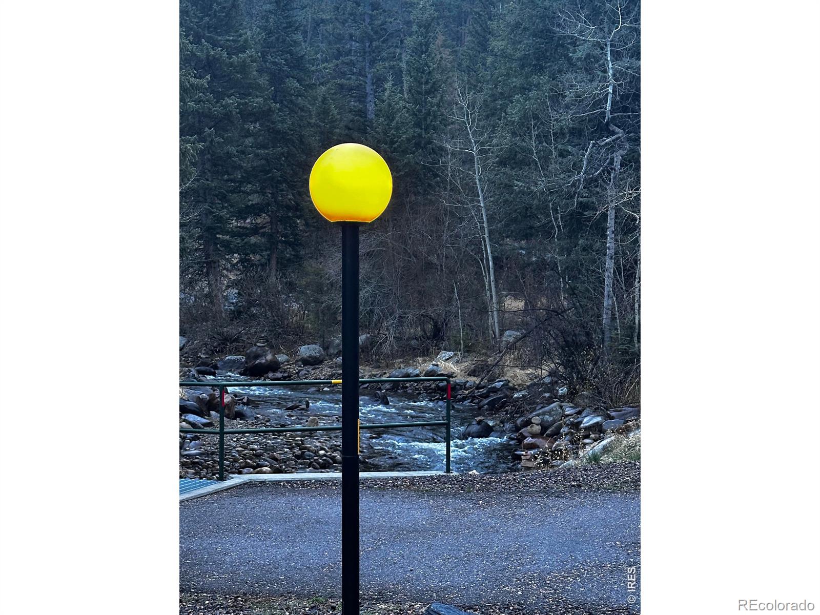 3143 Riverside Dr, Lyons, CO 80540
