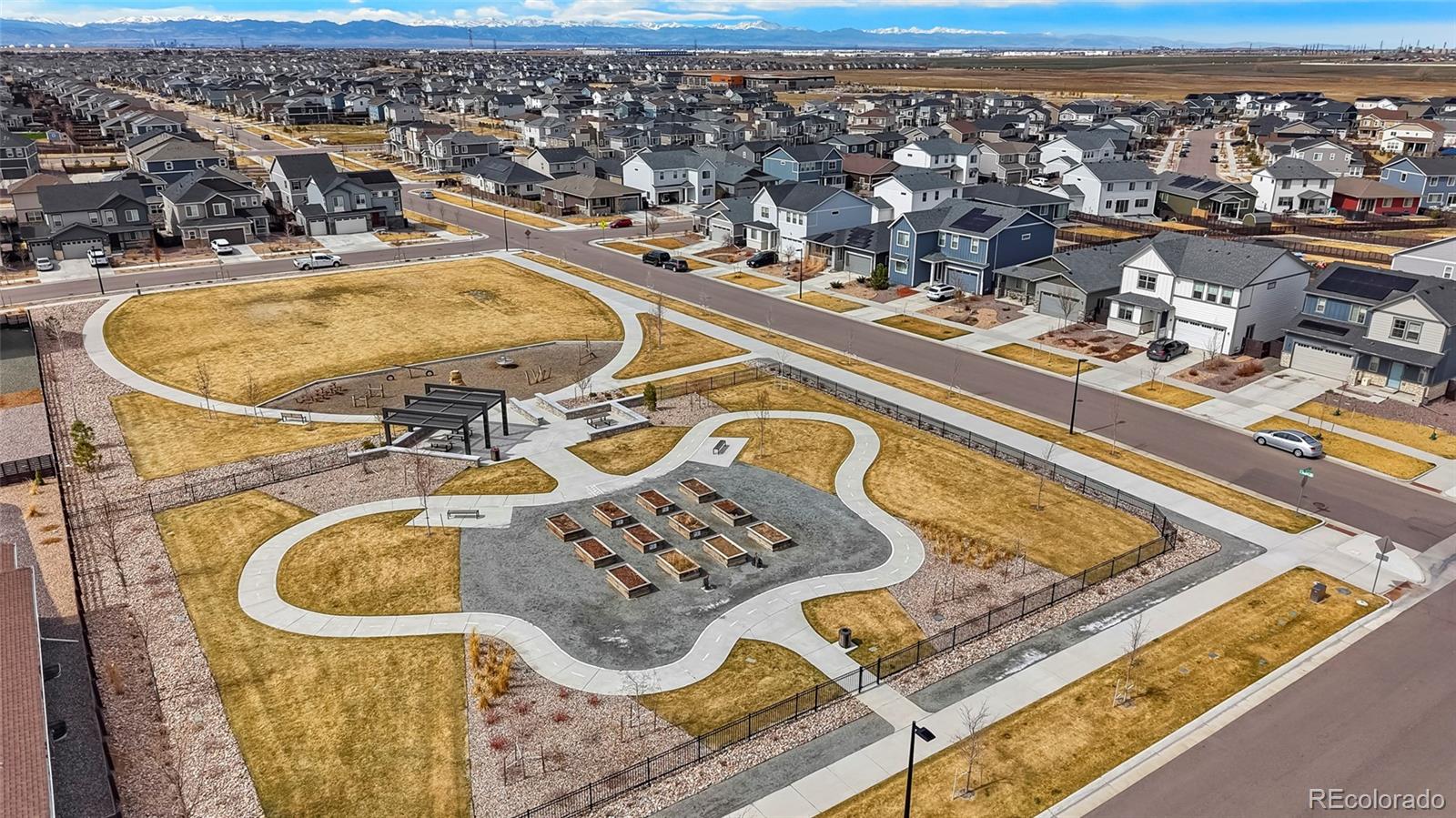 86 S Vandriver Way, Aurora, CO 80018