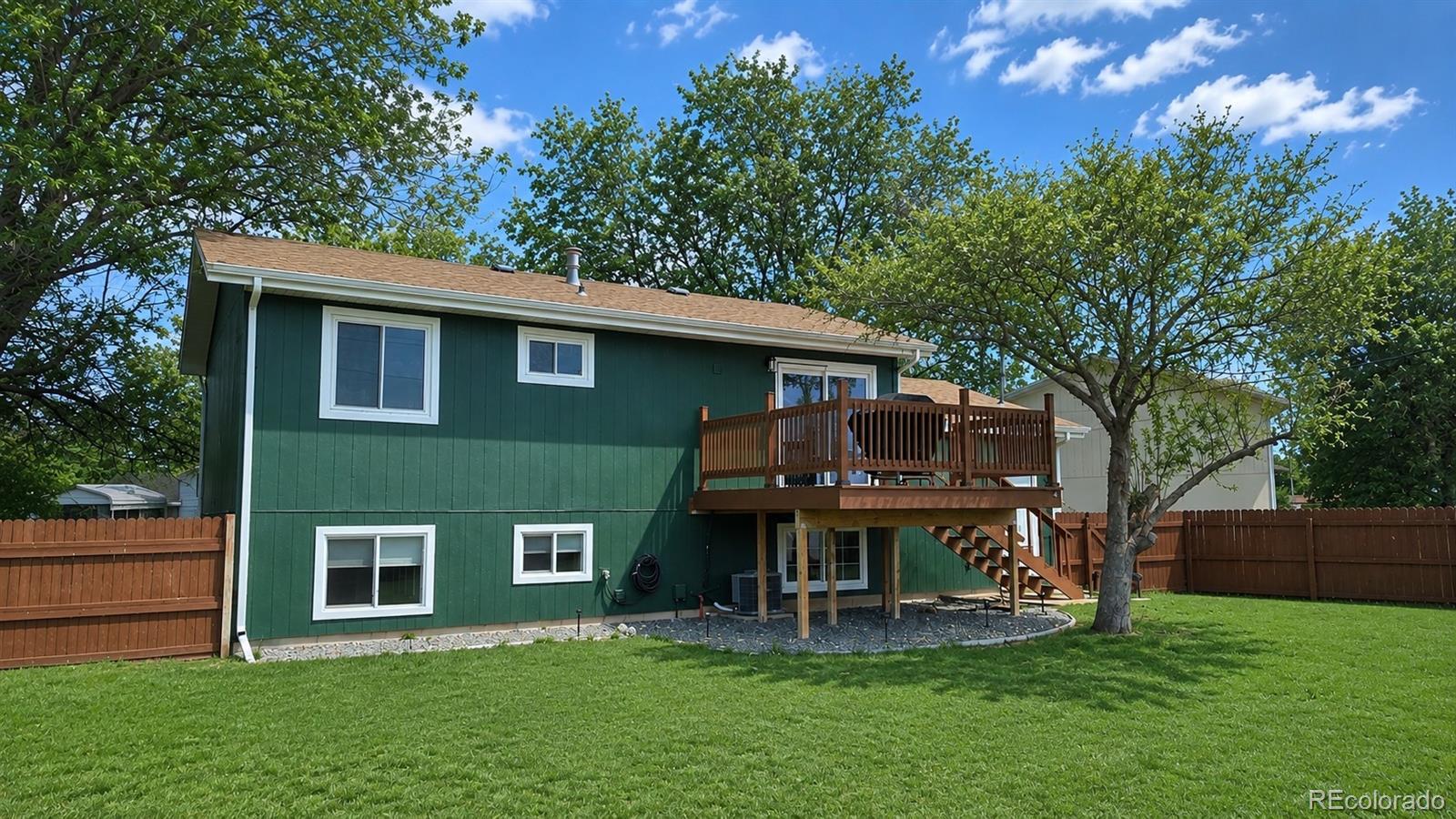 125 Columbia Dr, Julesburg, CO 80737