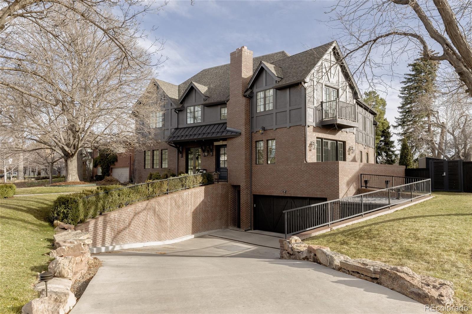 105 Southmoor Dr, Denver, CO 80220