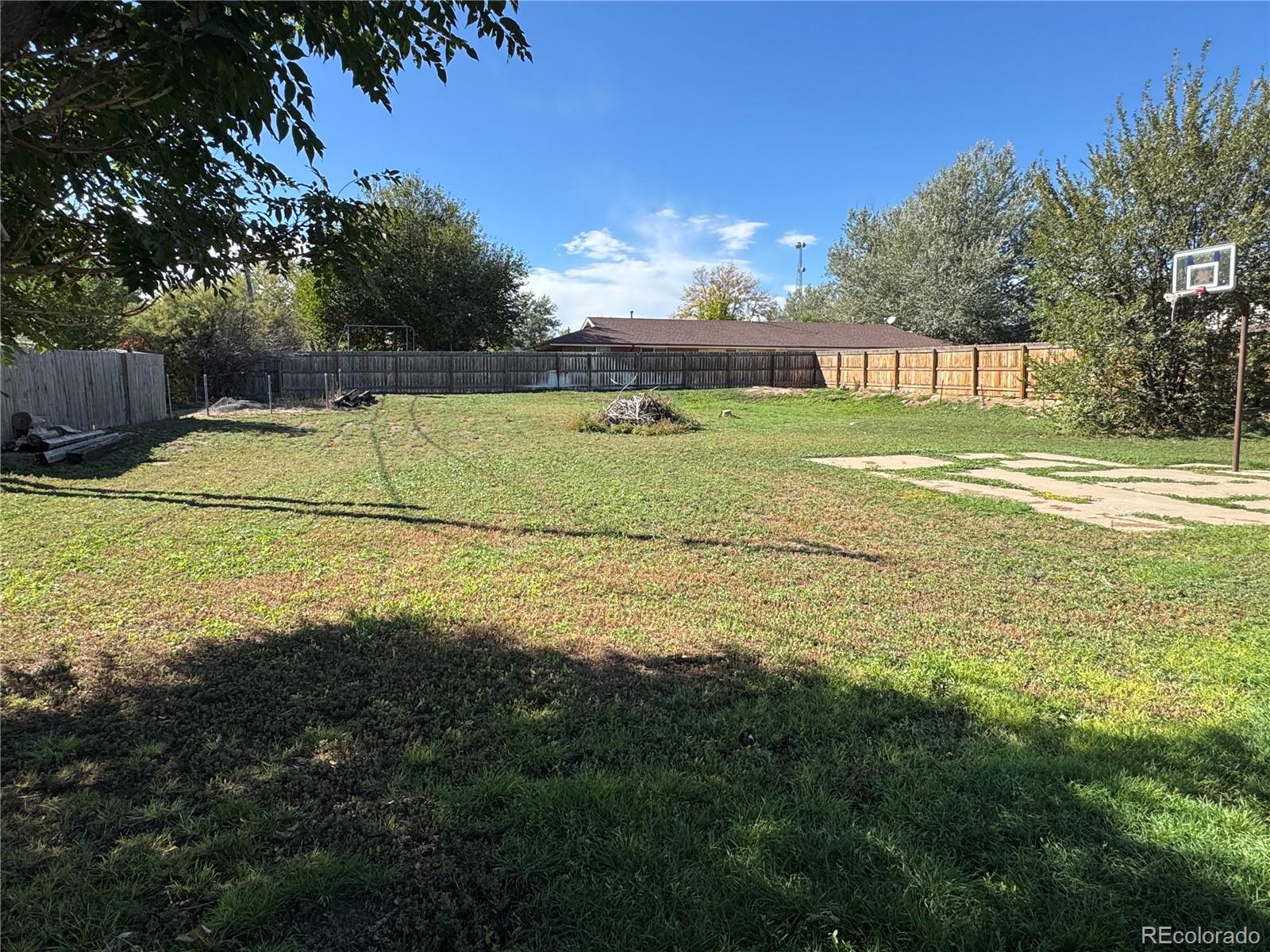 45 Johnson Ct, Keenesburg, CO 80643