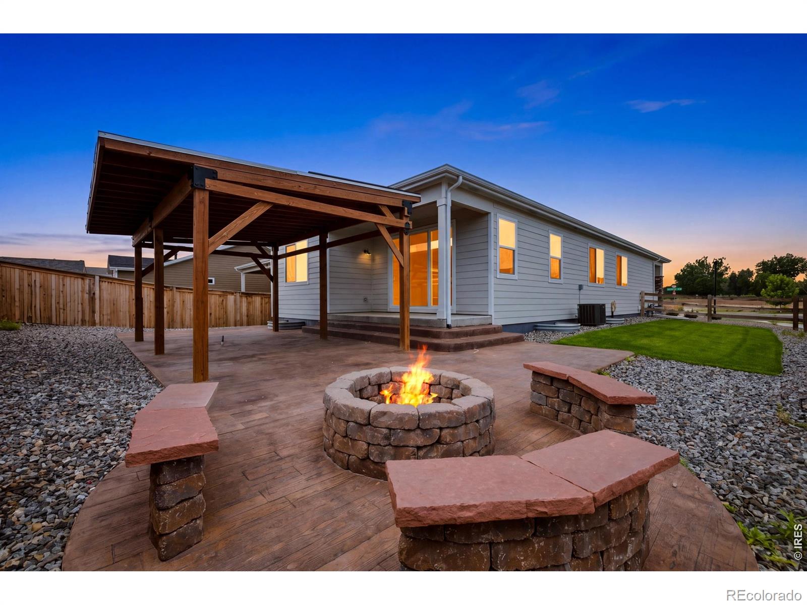 438 Overbrook Ln, Longmont, CO 80504