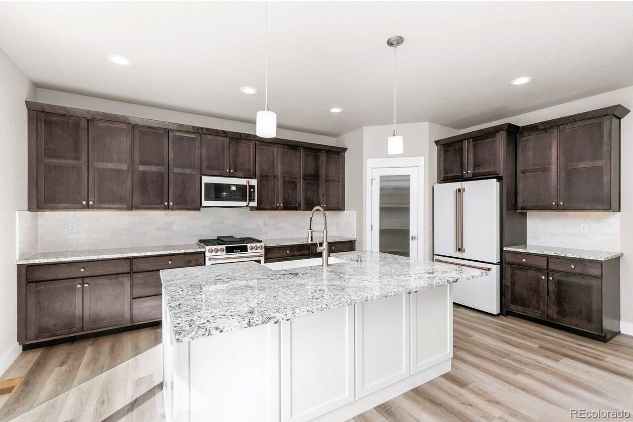 1128 N 5th St, Johnstown, CO 80534