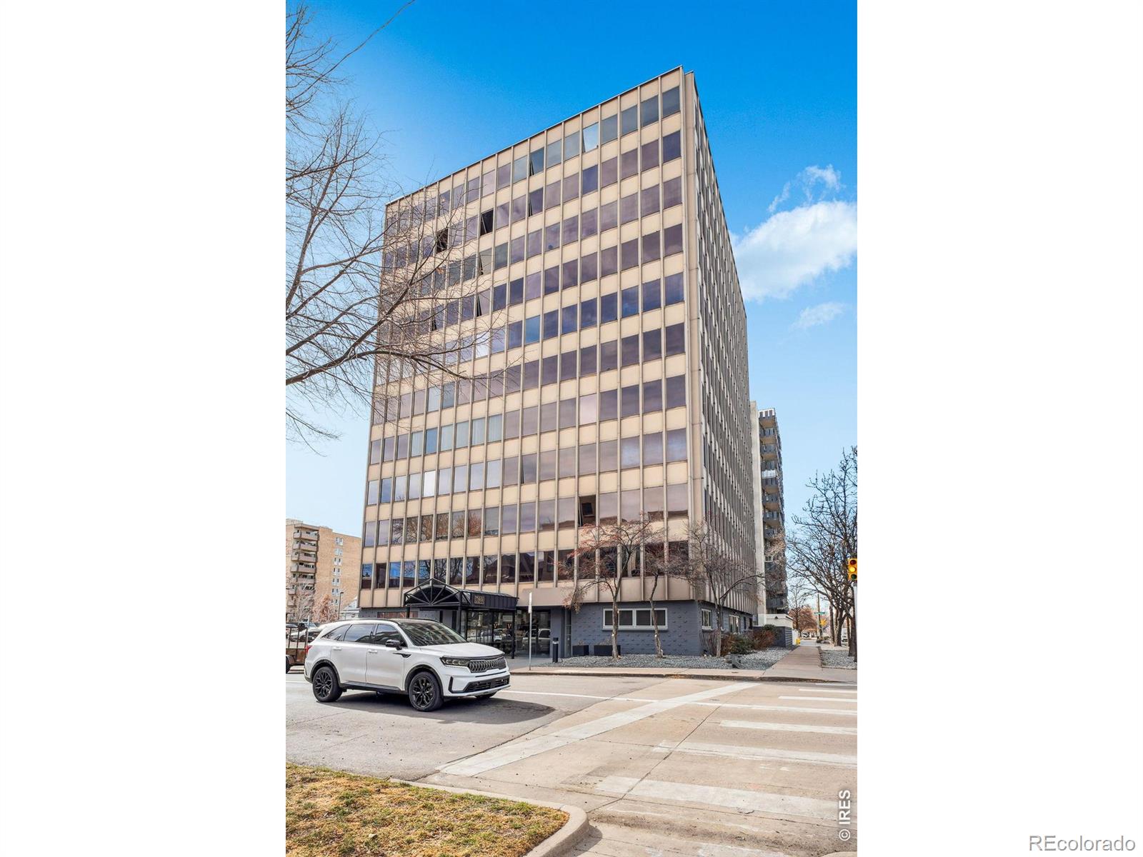 789 N Clarkson St #806, Denver, CO 80218