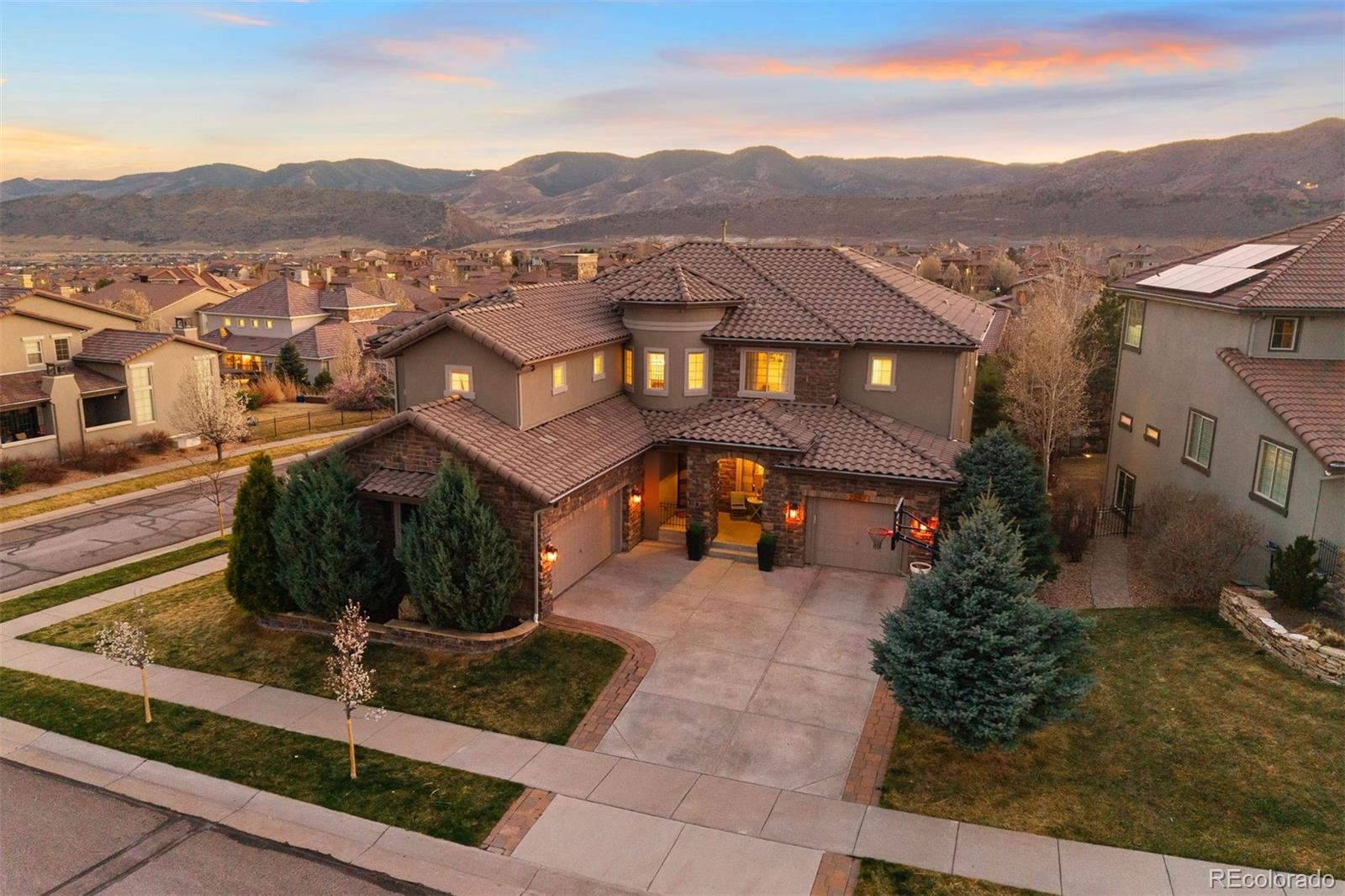 2257 S Juniper St, Lakewood, CO 80228