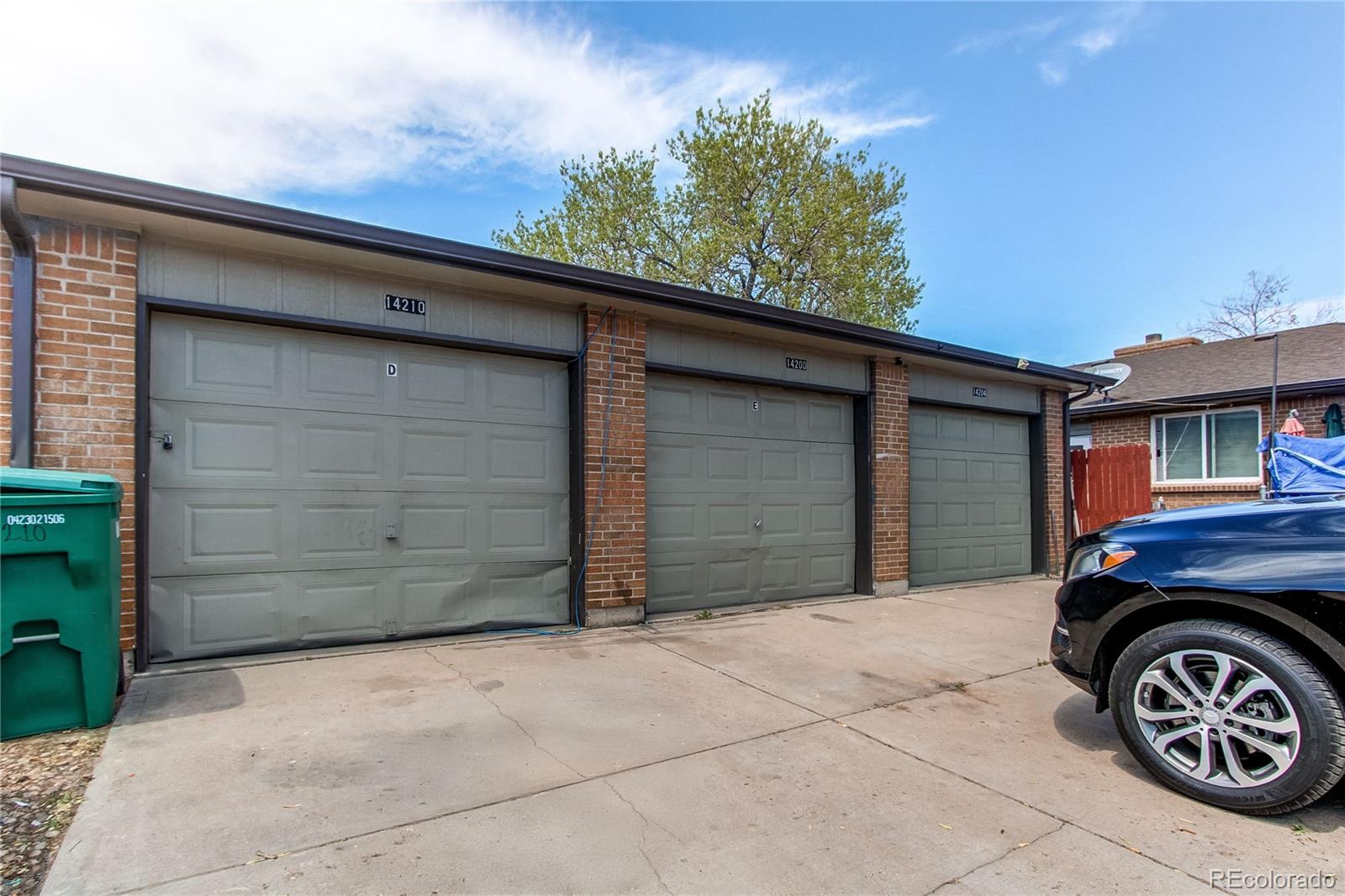 14200 E 22nd Pl, Aurora, CO 80011