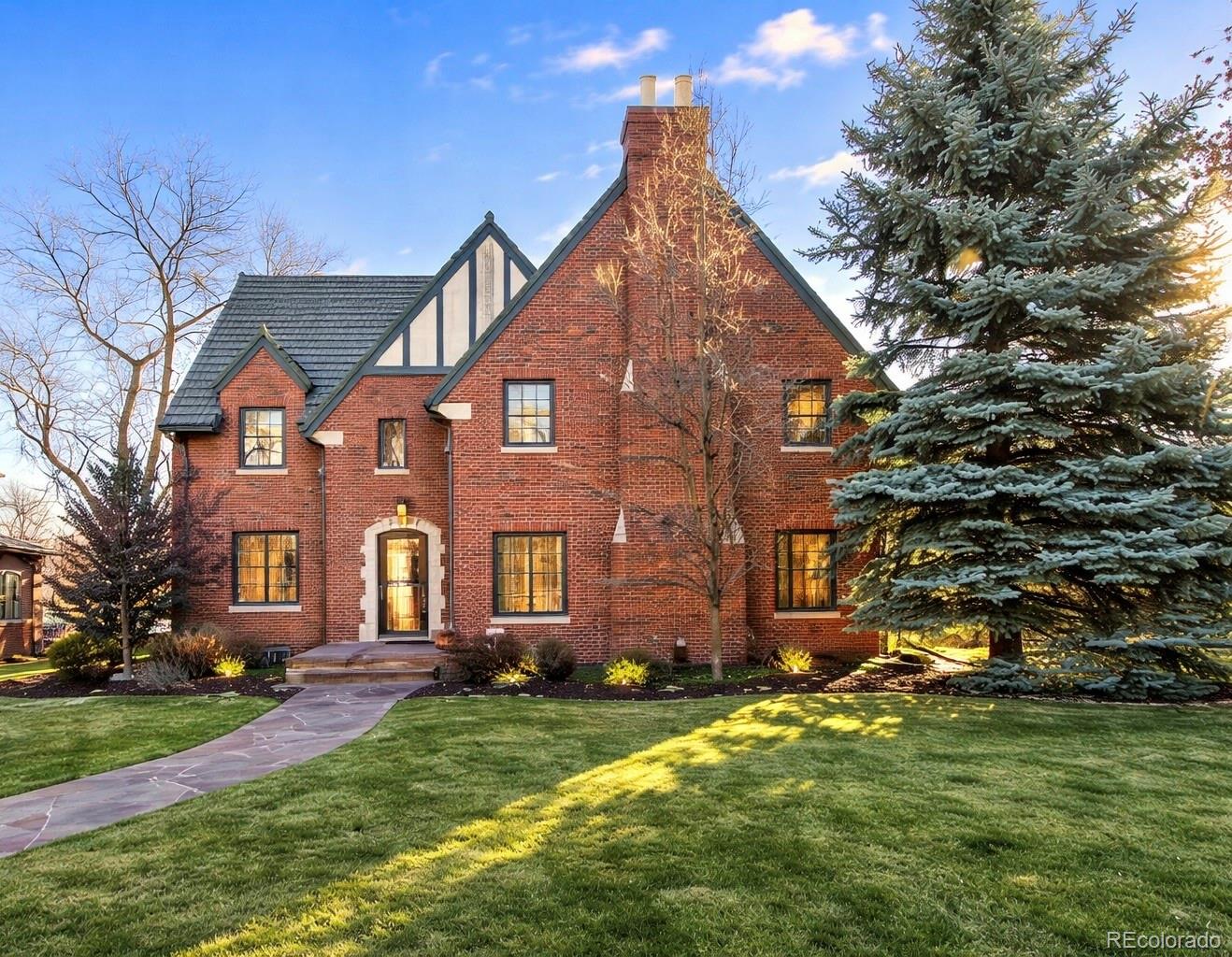 1922 Monaco Pw, Denver, CO 80220