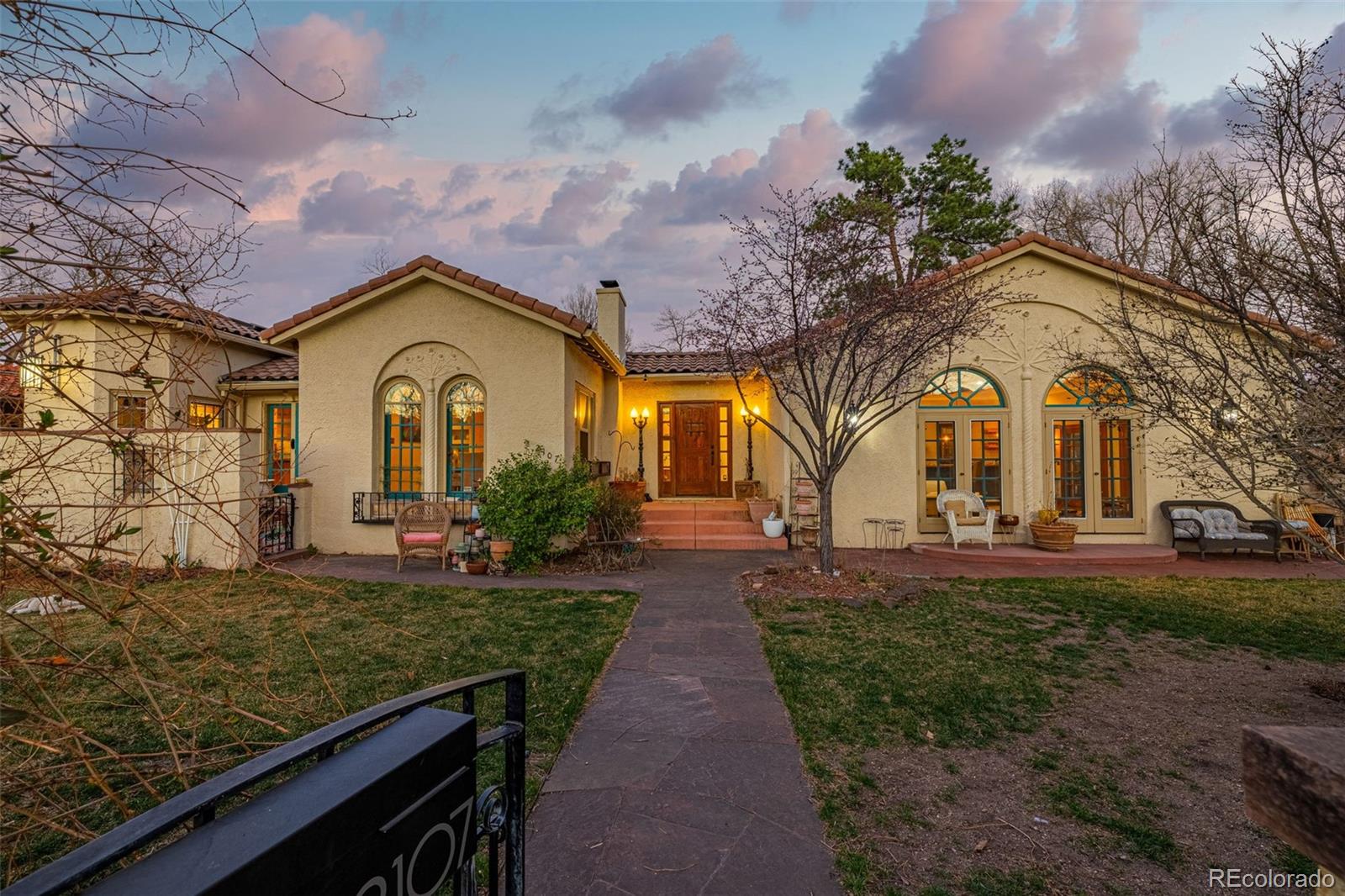 2107 N Cascade Ave, Colorado Springs, CO 80907
