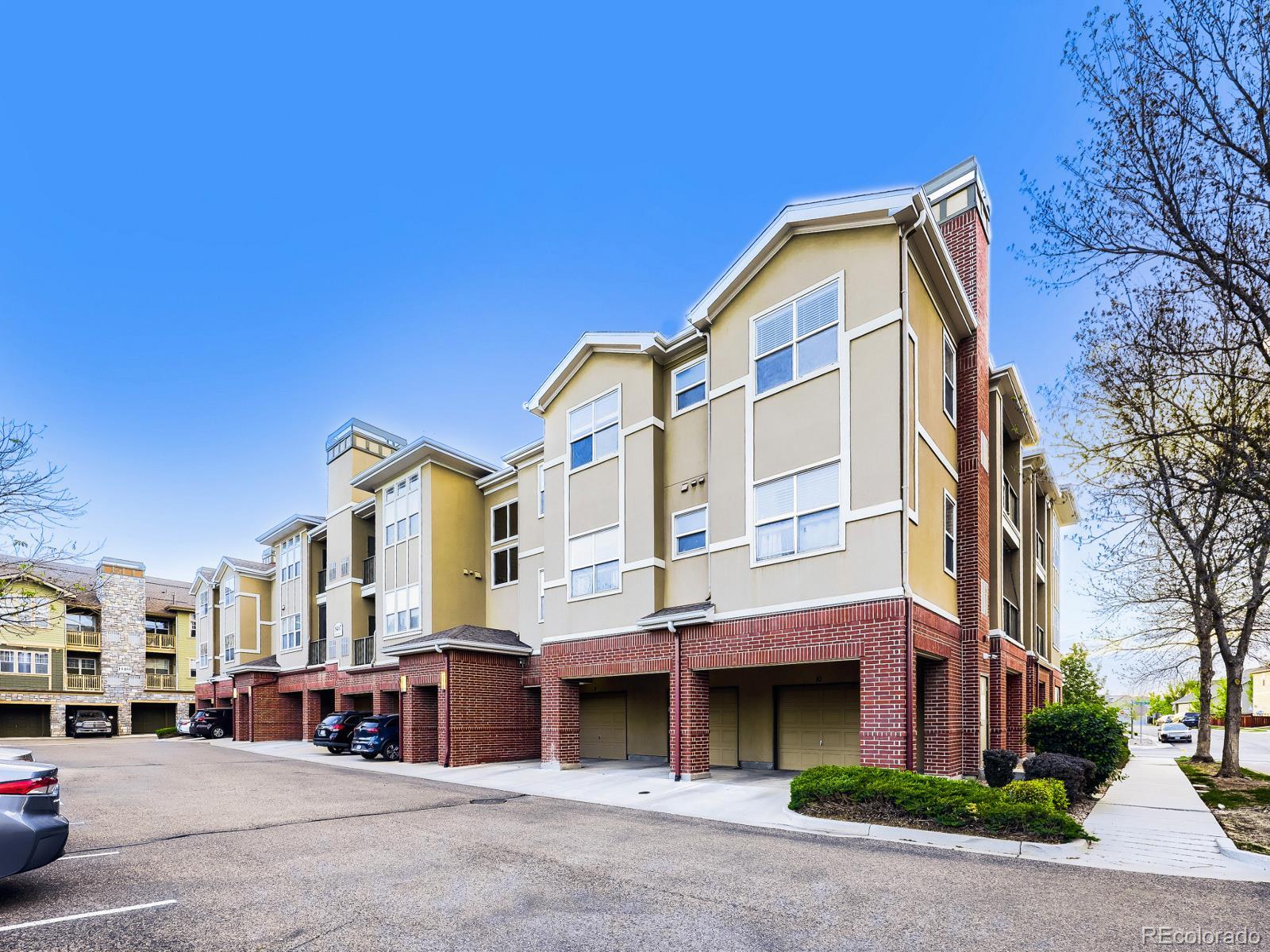 8467 Canyon Rim Cir #303, Englewood, CO 80112