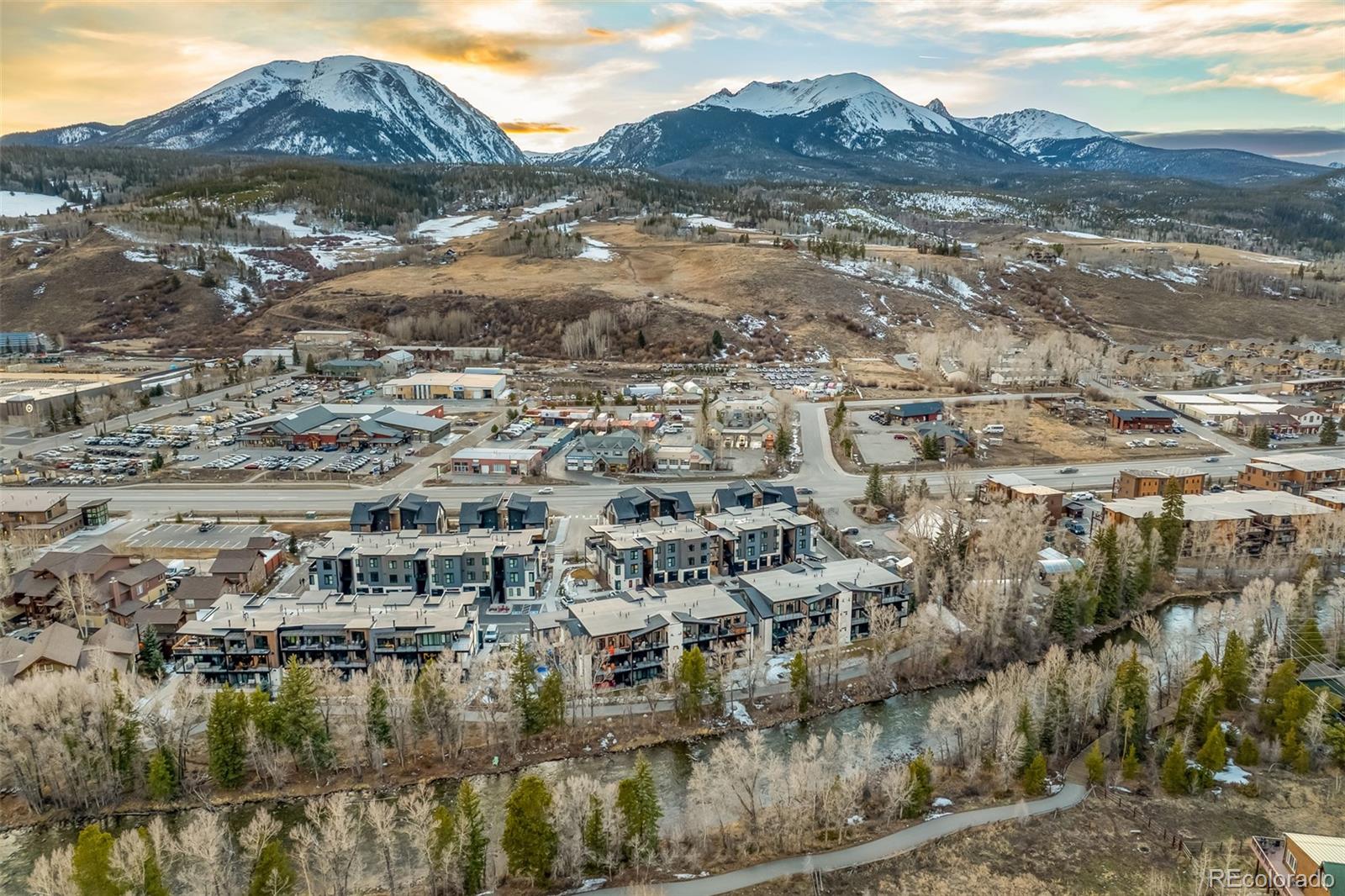 930 Blue River Pw #821, Silverthorne, CO 80498