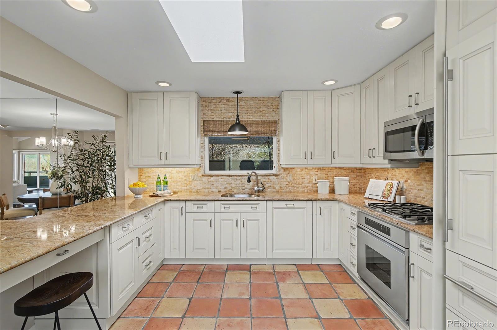2609 Ashgrove St, Colorado Springs, CO 80906