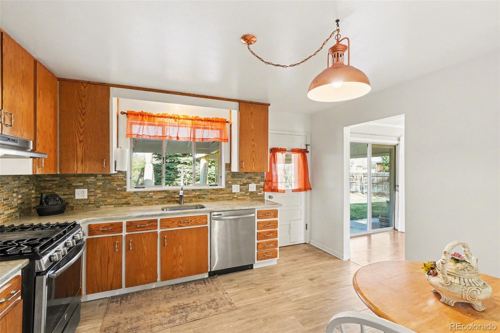 10759 Brewer Dr, Northglenn, CO 80234