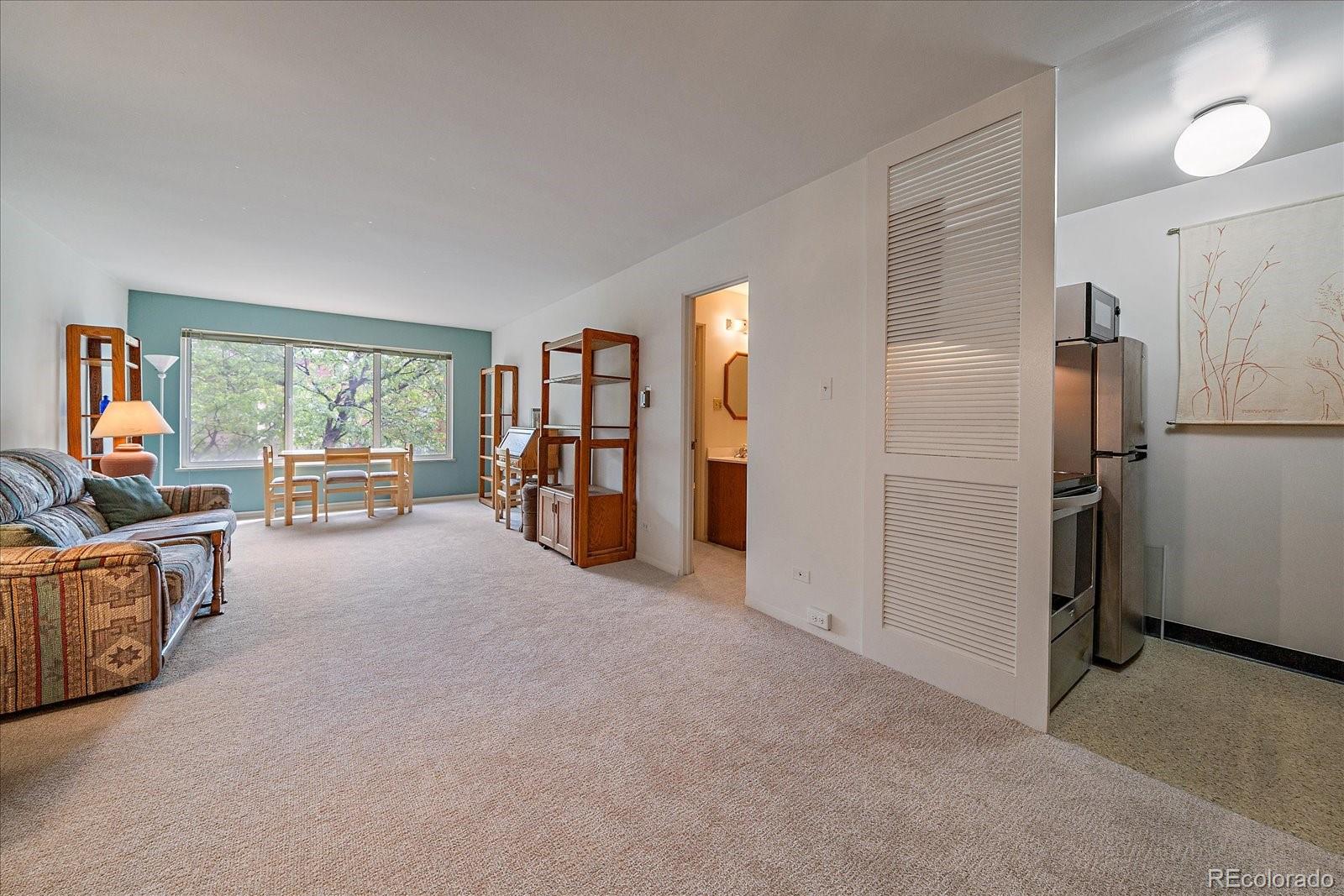 855 Pennsylvania St #305, Denver, CO 80203