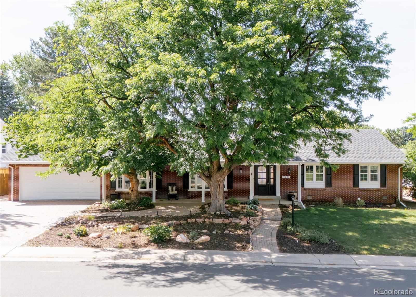 3931 S Hillcrest Dr, Denver, CO 80237