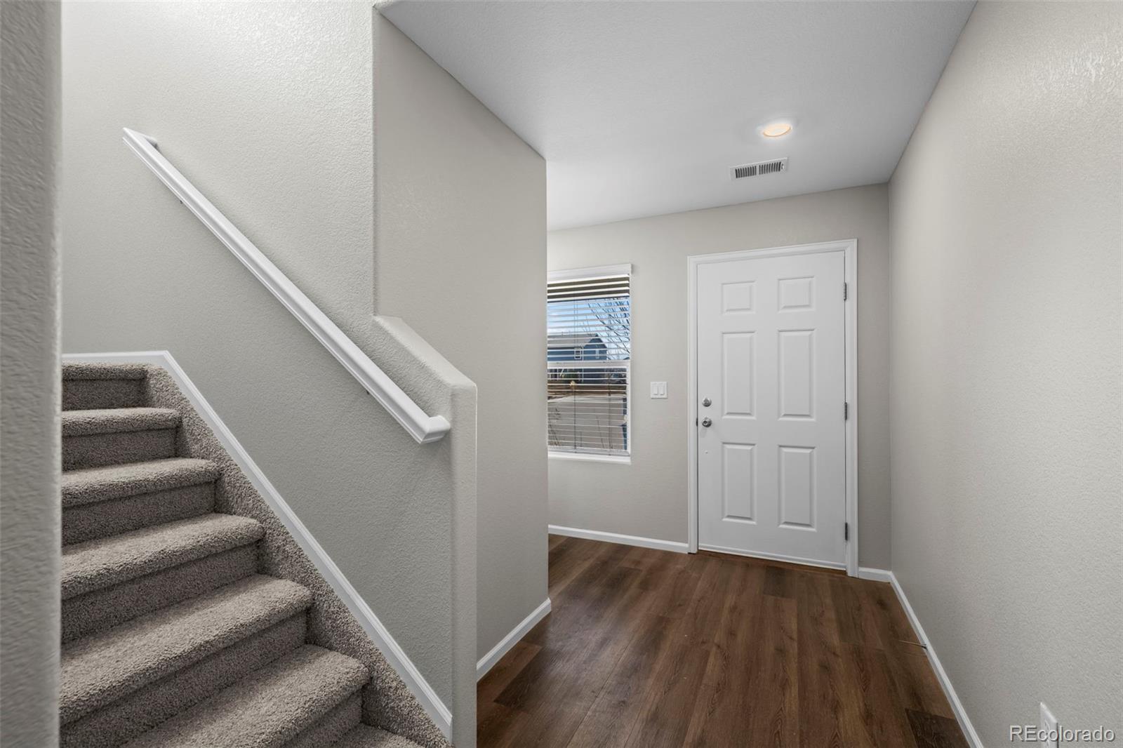 2082 Monte Vista Dr, Lochbuie, CO 80603