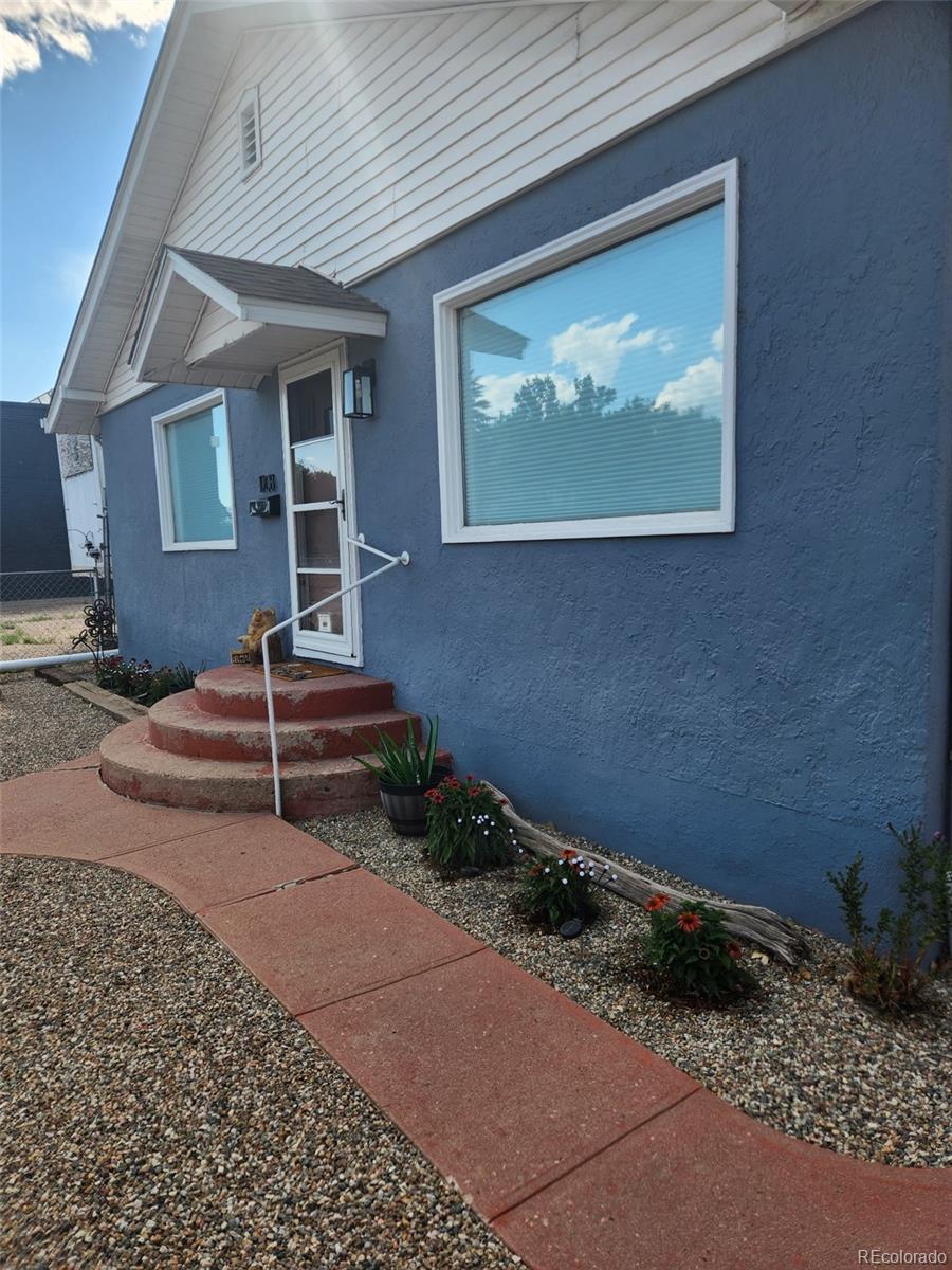 1008 W 7th St, Walsenburg, CO 81089