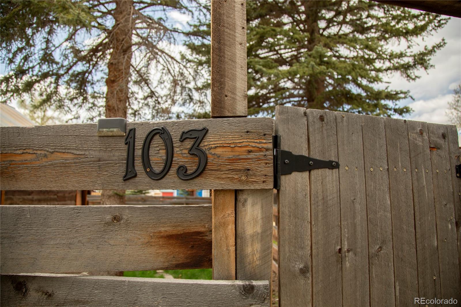 103 W 10 1/2 St, Creede, CO 81130