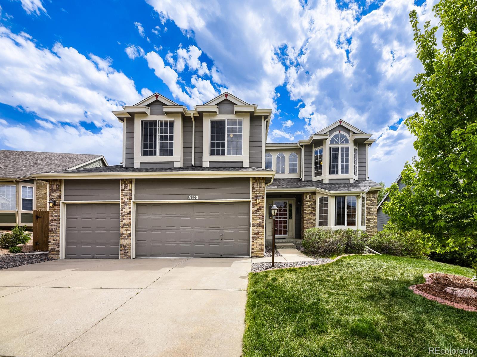19138 E Berry Dr, Aurora, CO 80015