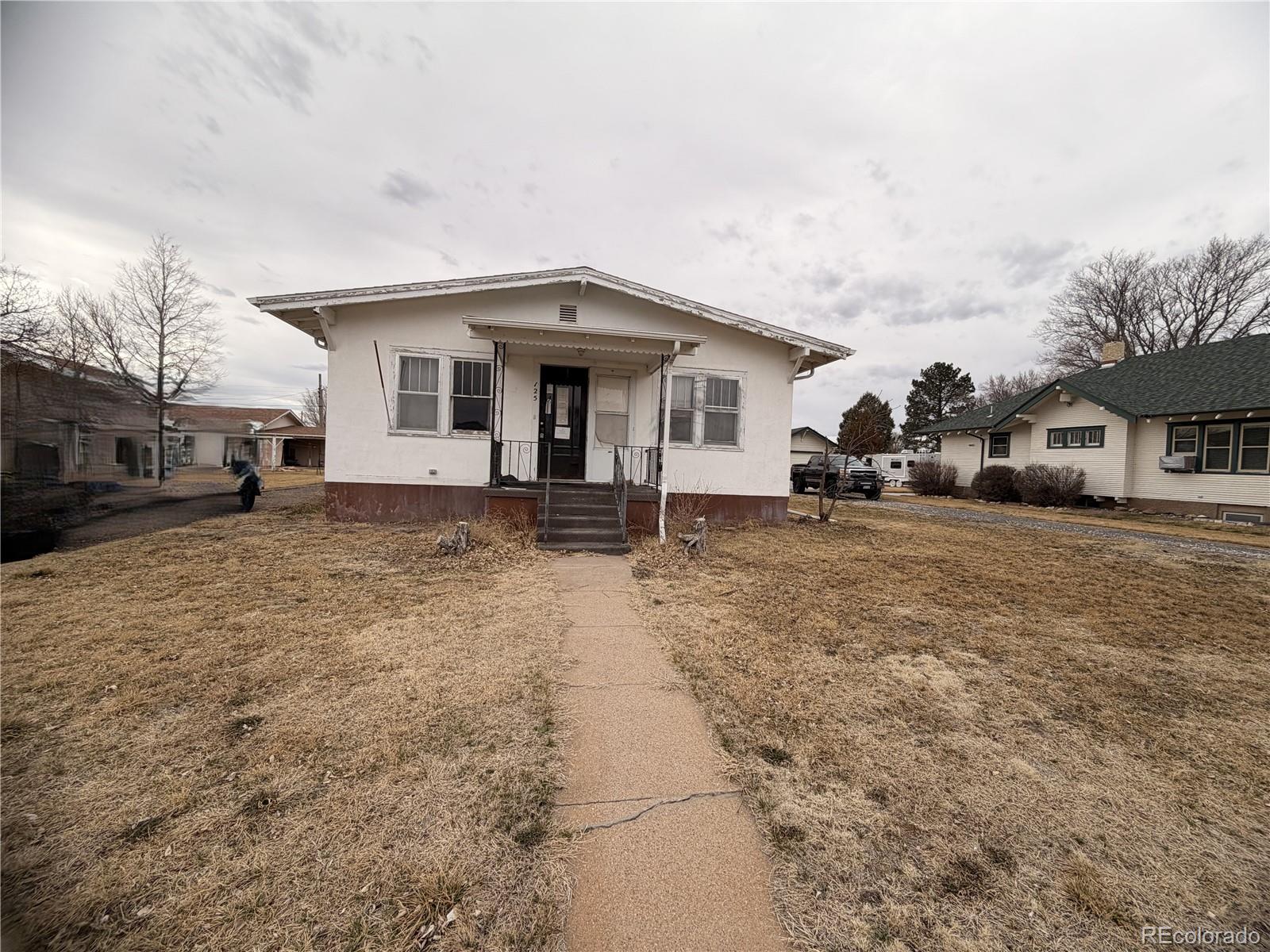 125 S Miller Ave, Haxtun, CO 80731