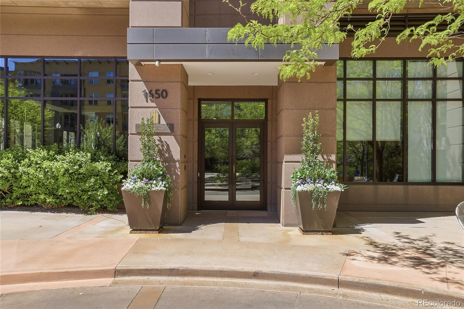 1650 Fillmore St #806, Denver, CO 80206