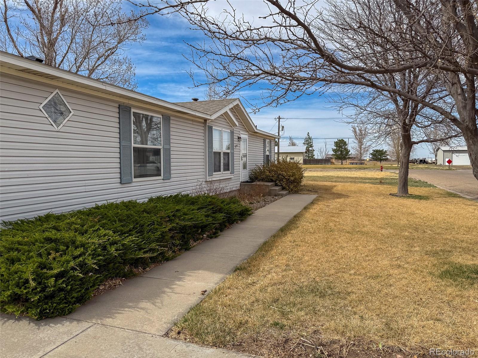 337 Vine St, Burlington, CO 80807