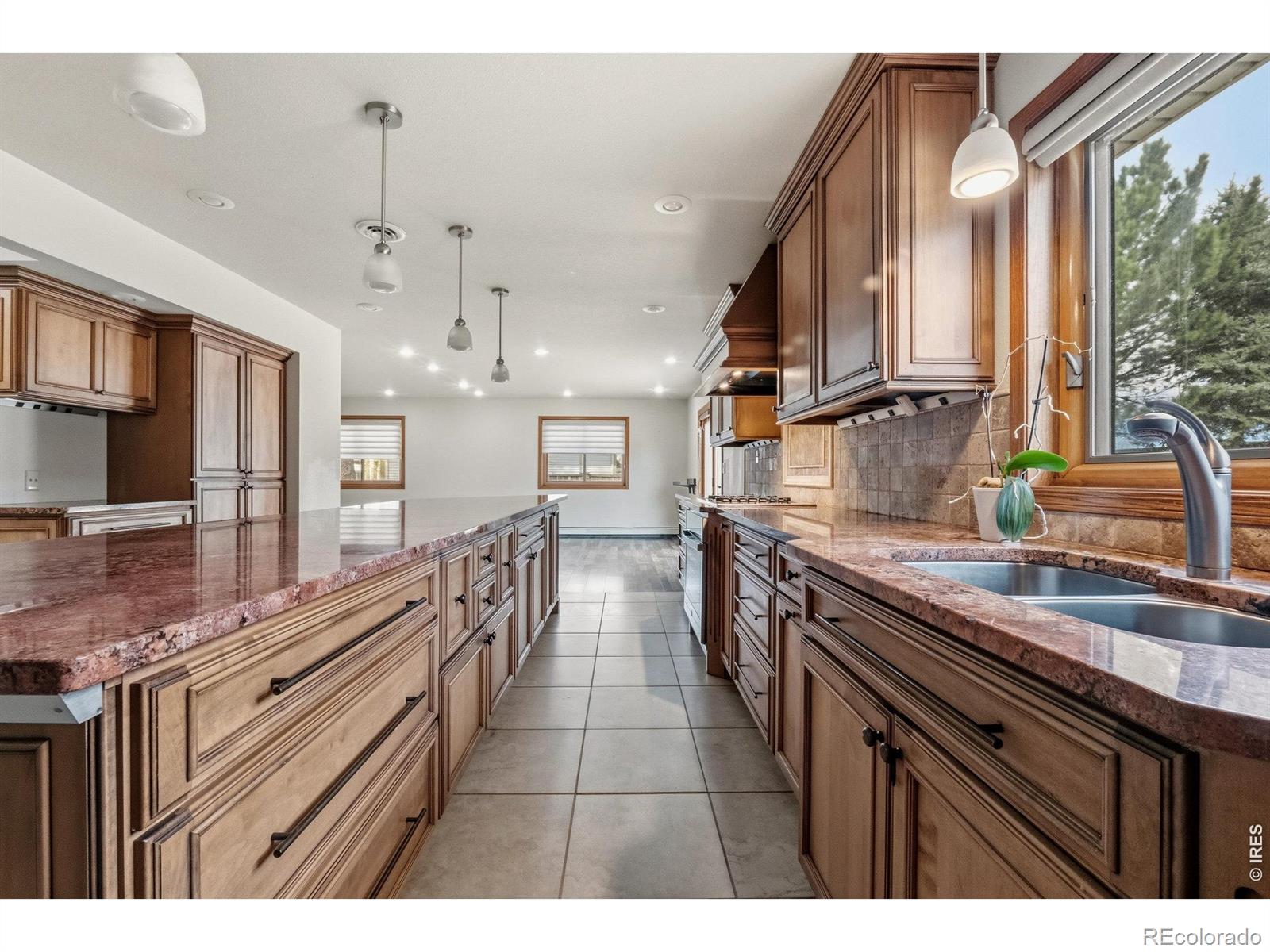 5 Cambridge Ct, Brush, CO 80723