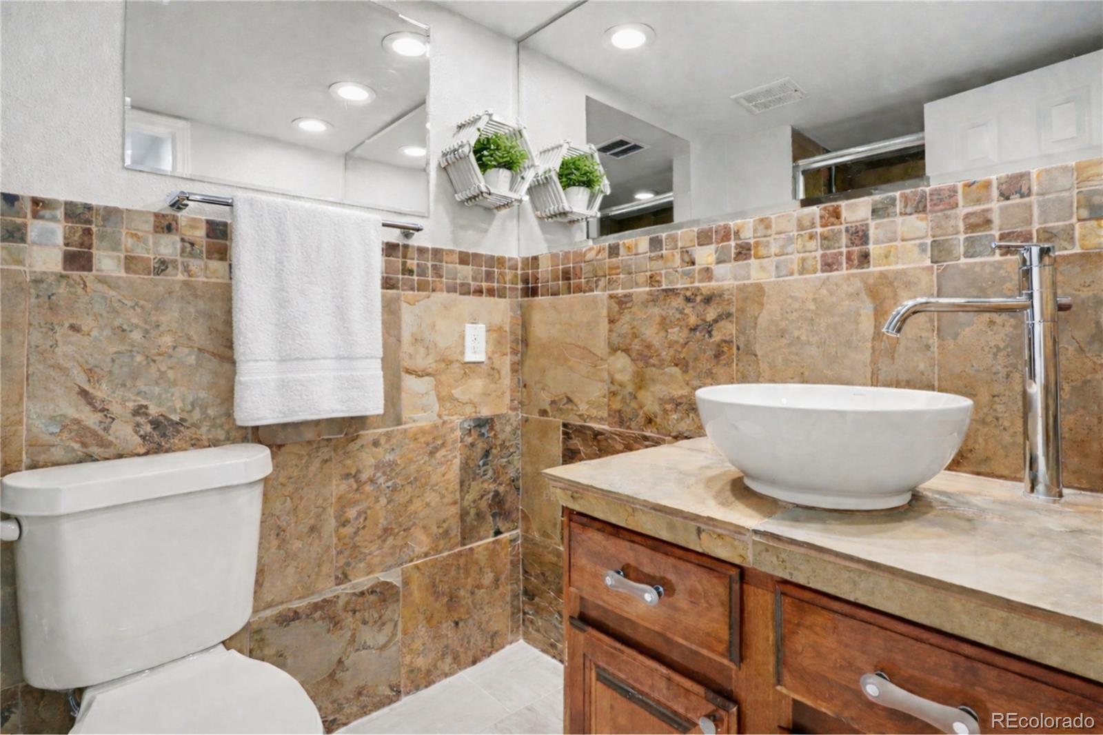 7640 S Monaco Cir W, Centennial, CO 80112