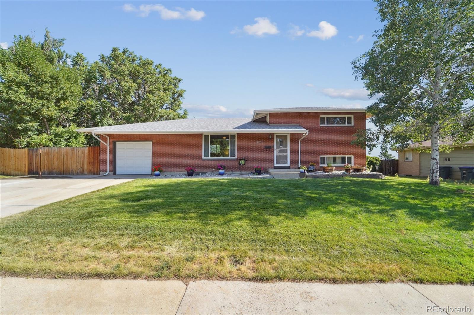 1043 W 100th Pl, Northglenn, CO 80260