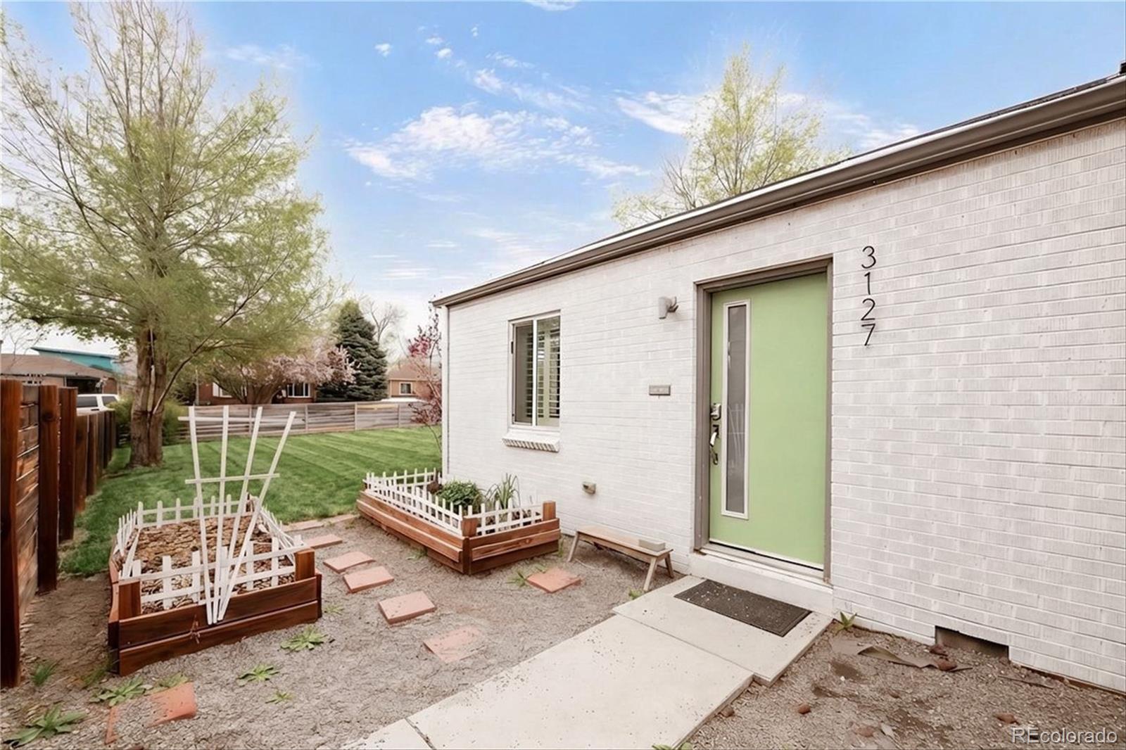 3127 N Saint Paul St, Denver, CO 80205