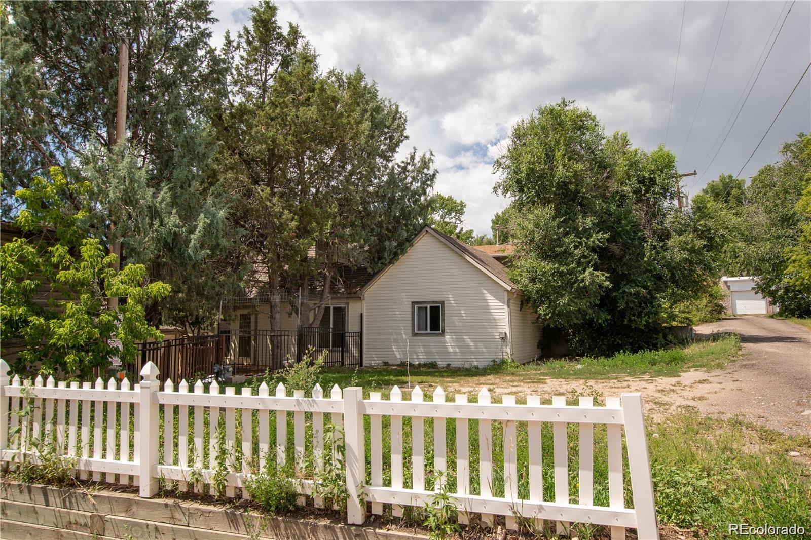 325 E Kiowa Ave, Elizabeth, CO 80107