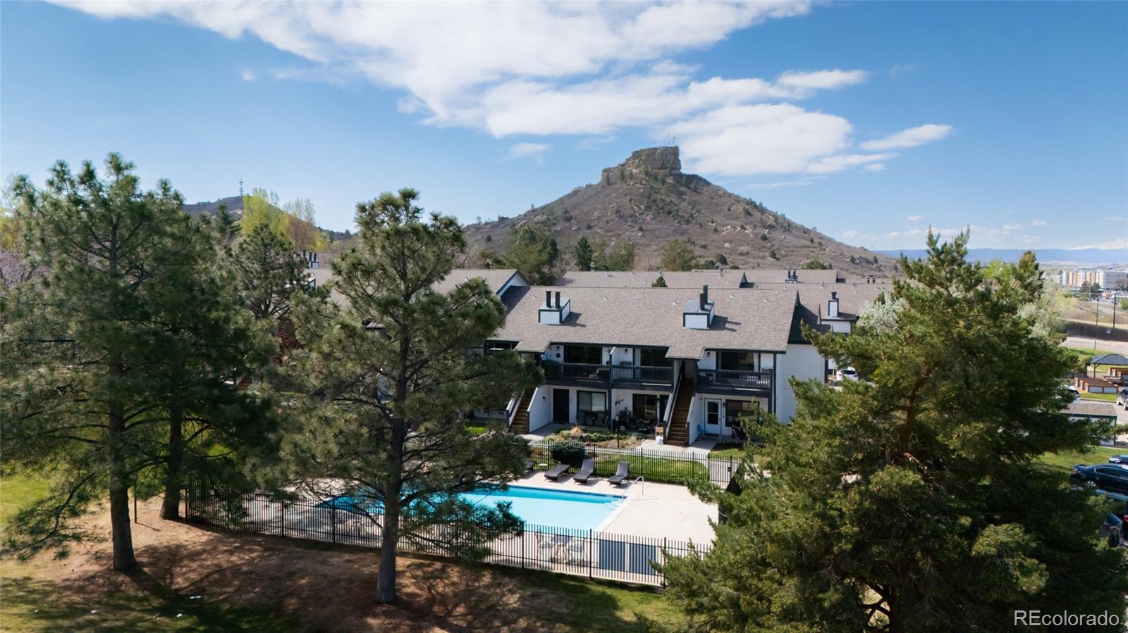 532 Oakwood Dr #B207, Castle Rock, CO 80104