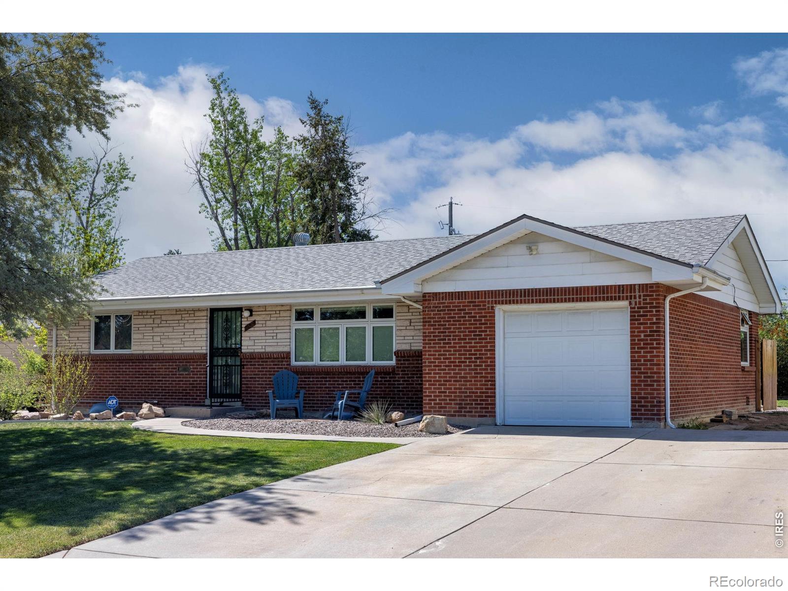 11520 E 2nd Ave, Aurora, CO 80010