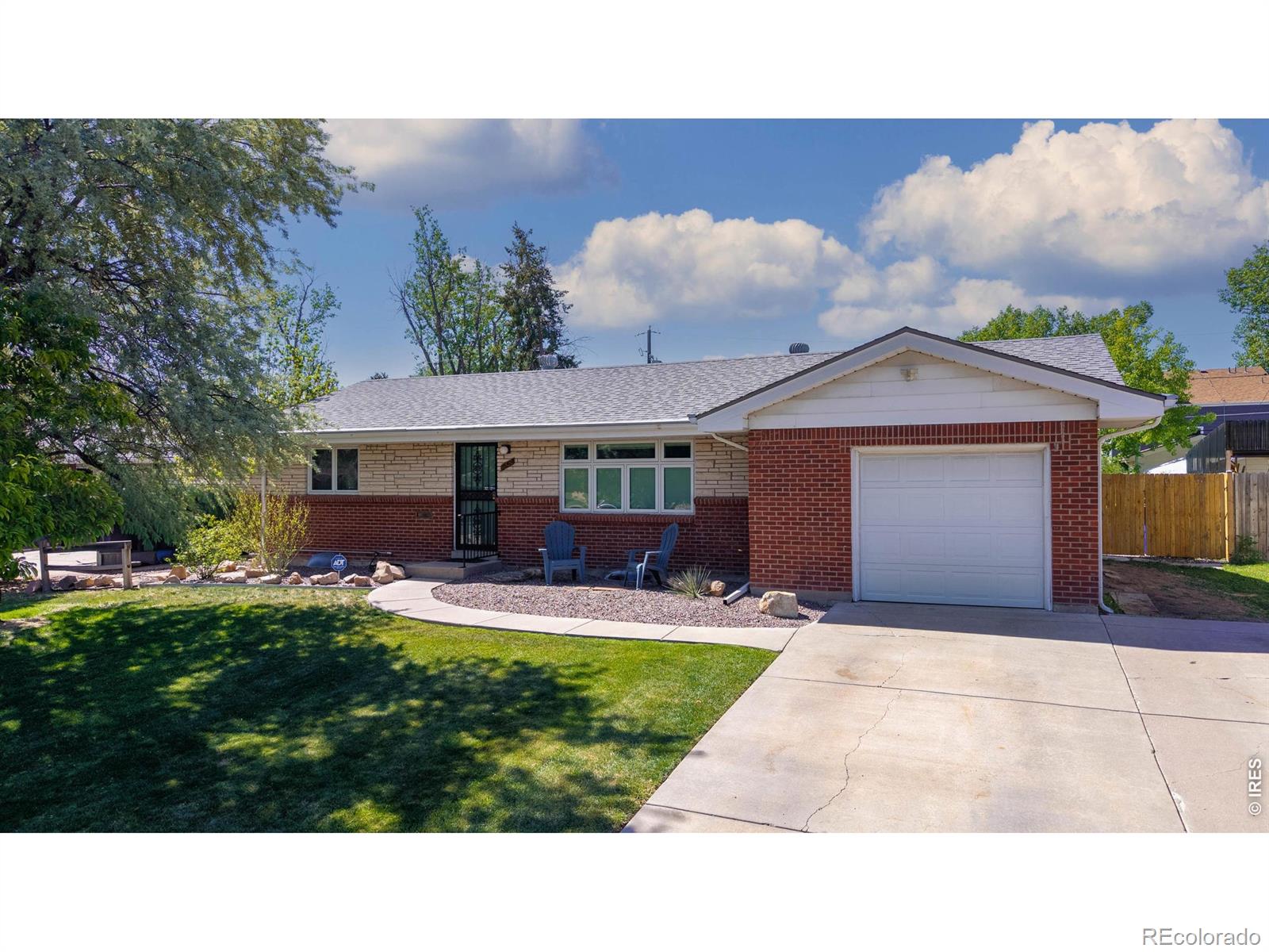 11520 E 2nd Ave, Aurora, CO 80010