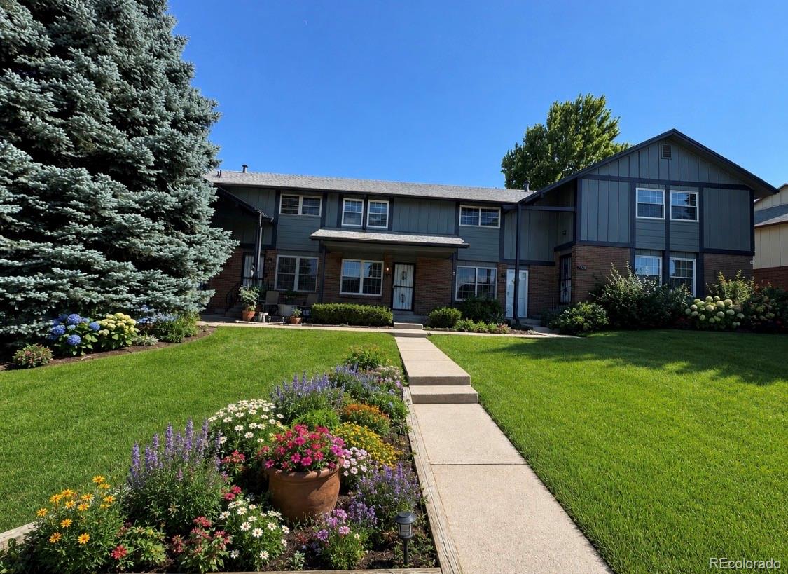 7772 W Glasgow Pl, Littleton, CO 80128