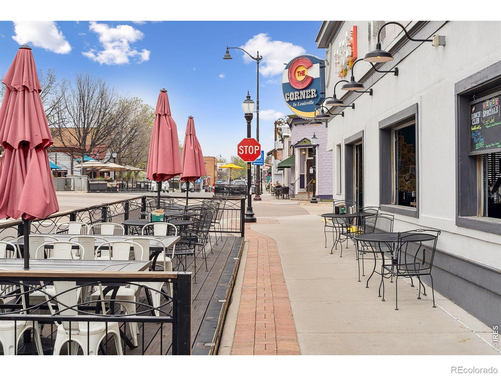 911 Cleveland Ct, Louisville, CO 80027