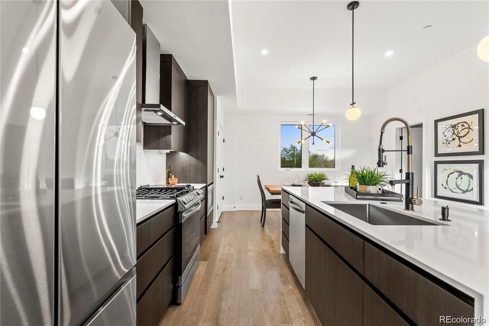 2128 Applewood Dr, Lakewood, CO 80215