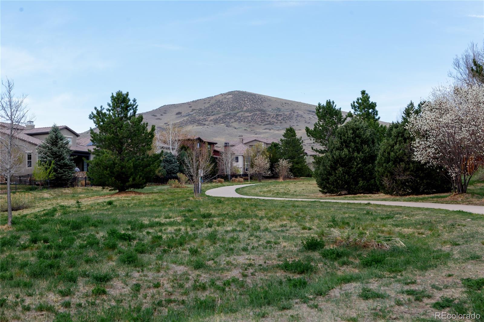 2289 S Isabell St, Lakewood, CO 80228