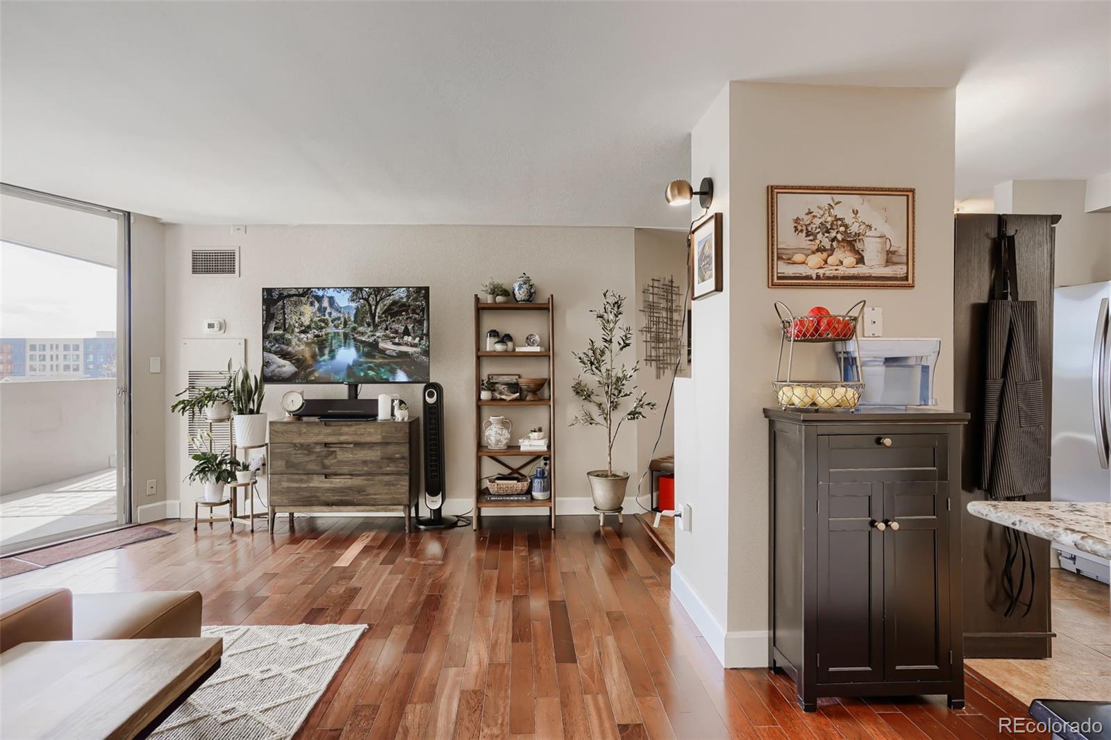 601 W 11th Ave #518, Denver, CO 80204