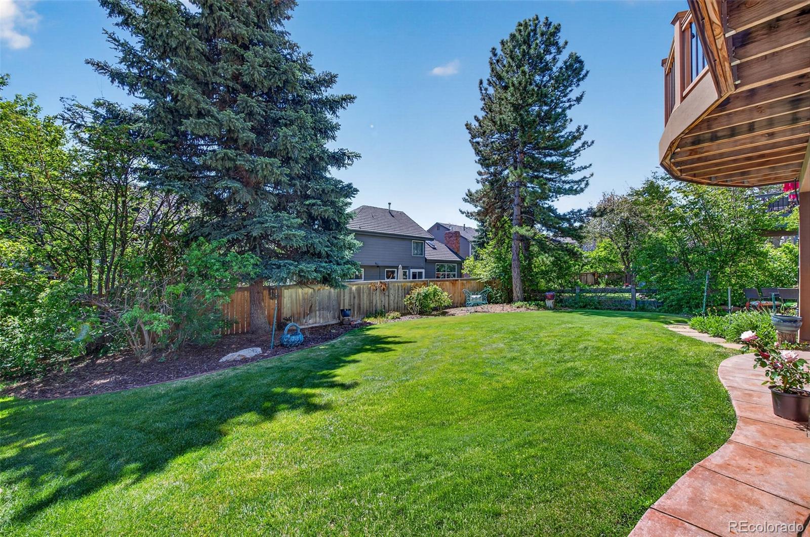 173 Willowleaf Dr, Littleton, CO 80127