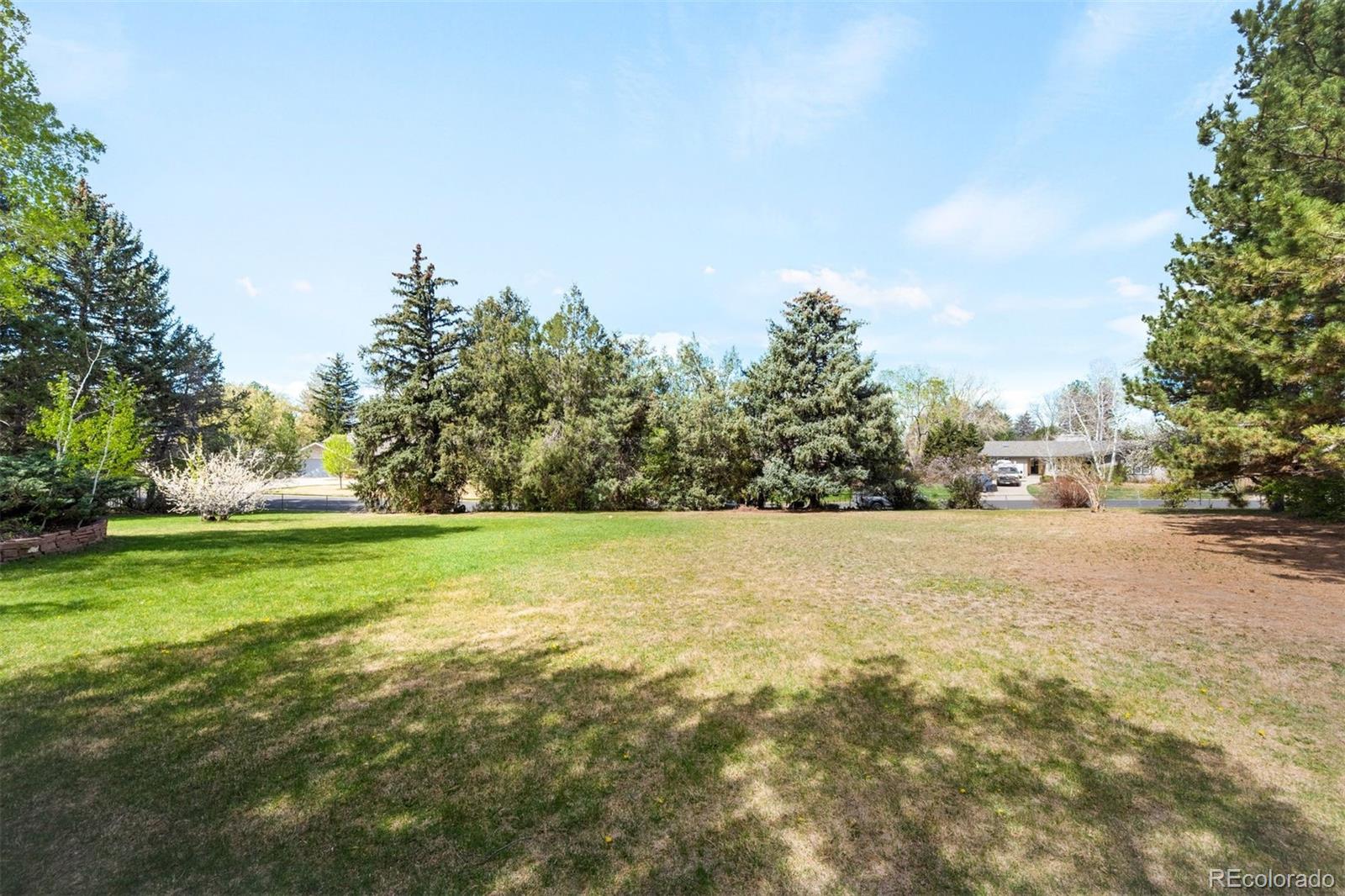 5691B Southmoor Ln, Englewood, CO 80111