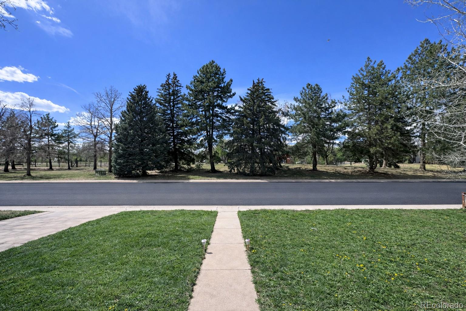724 S Flamingo Ct, Denver, CO 80246