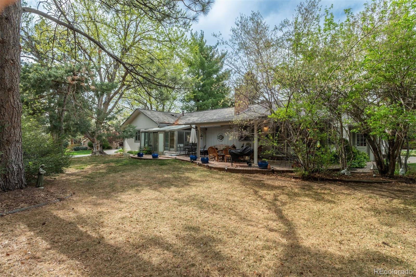 2002 Green Oaks Ln, Littleton, CO 80121