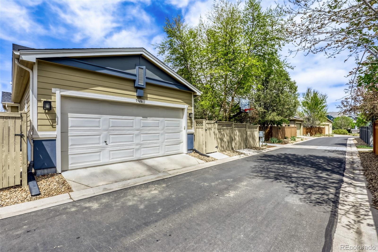 9526 E 4th Ave, Denver, CO 80230