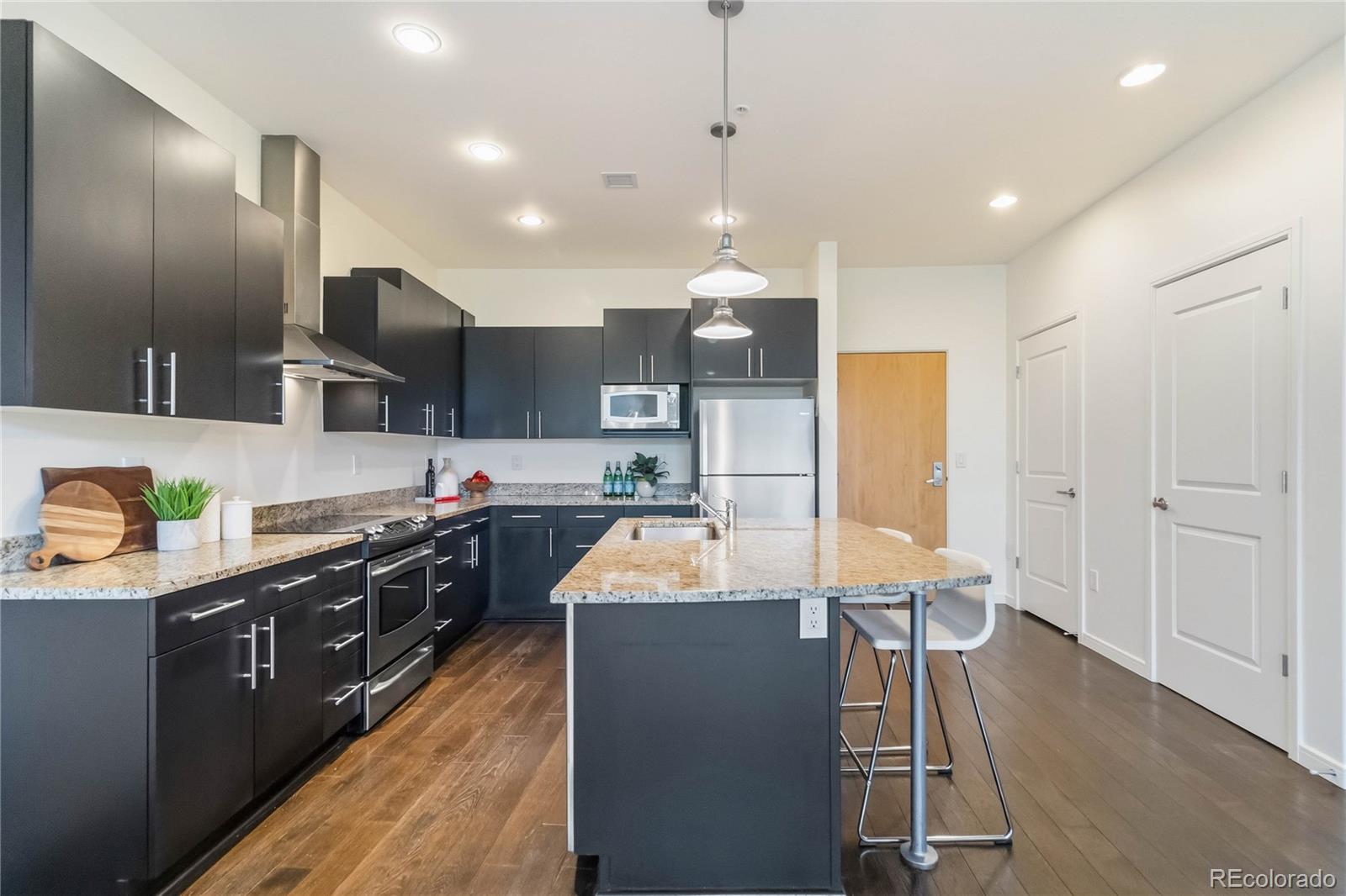 2958 Syracuse St #205, Denver, CO 80238