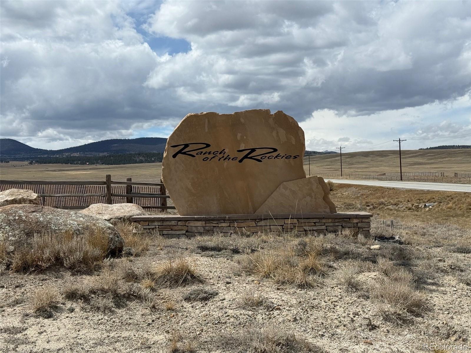 69 Buggy Ct, Hartsel, CO 80449