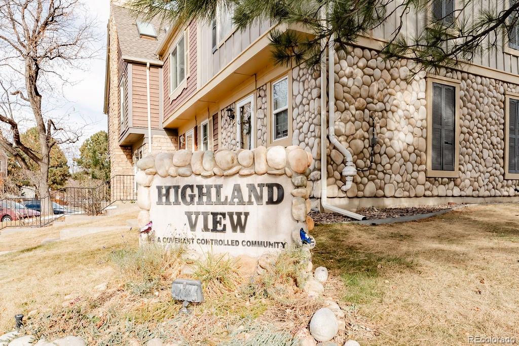 8030 S Columbine Ct, Centennial, CO 80122