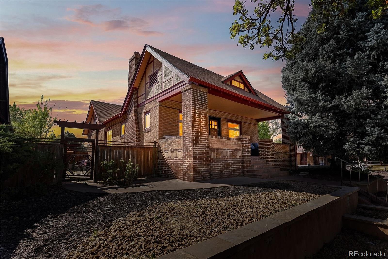 2391 Holly St, Denver, CO 80207