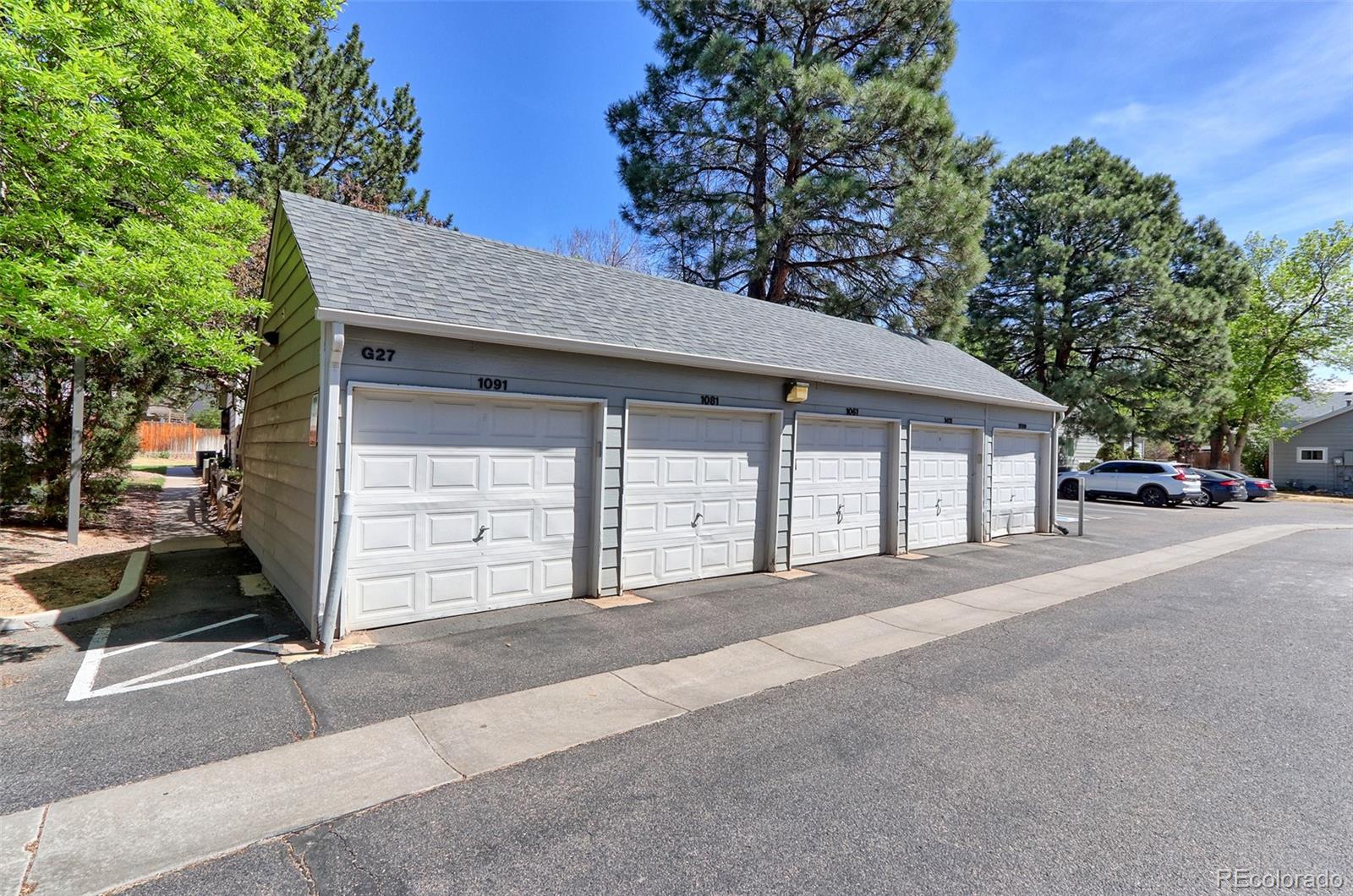 11941 E Cornell Cir, Aurora, CO 80014